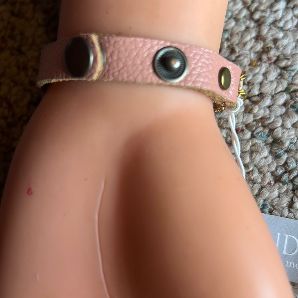 Handpicked Leather Bead Snap Bracelet.  NWT